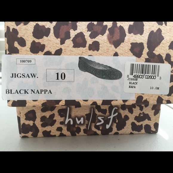 SF/NY Black Leather Scallop Flats - Picture 3 of 7